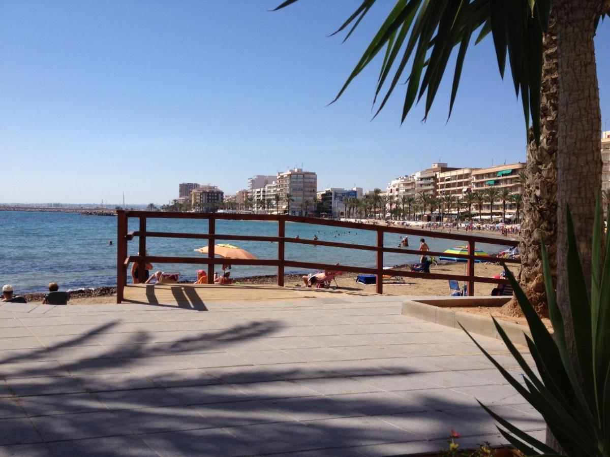 Maravilloso Vistas Al Mar, En Primera Linea Playa Apartment Torrevieja Exterior photo